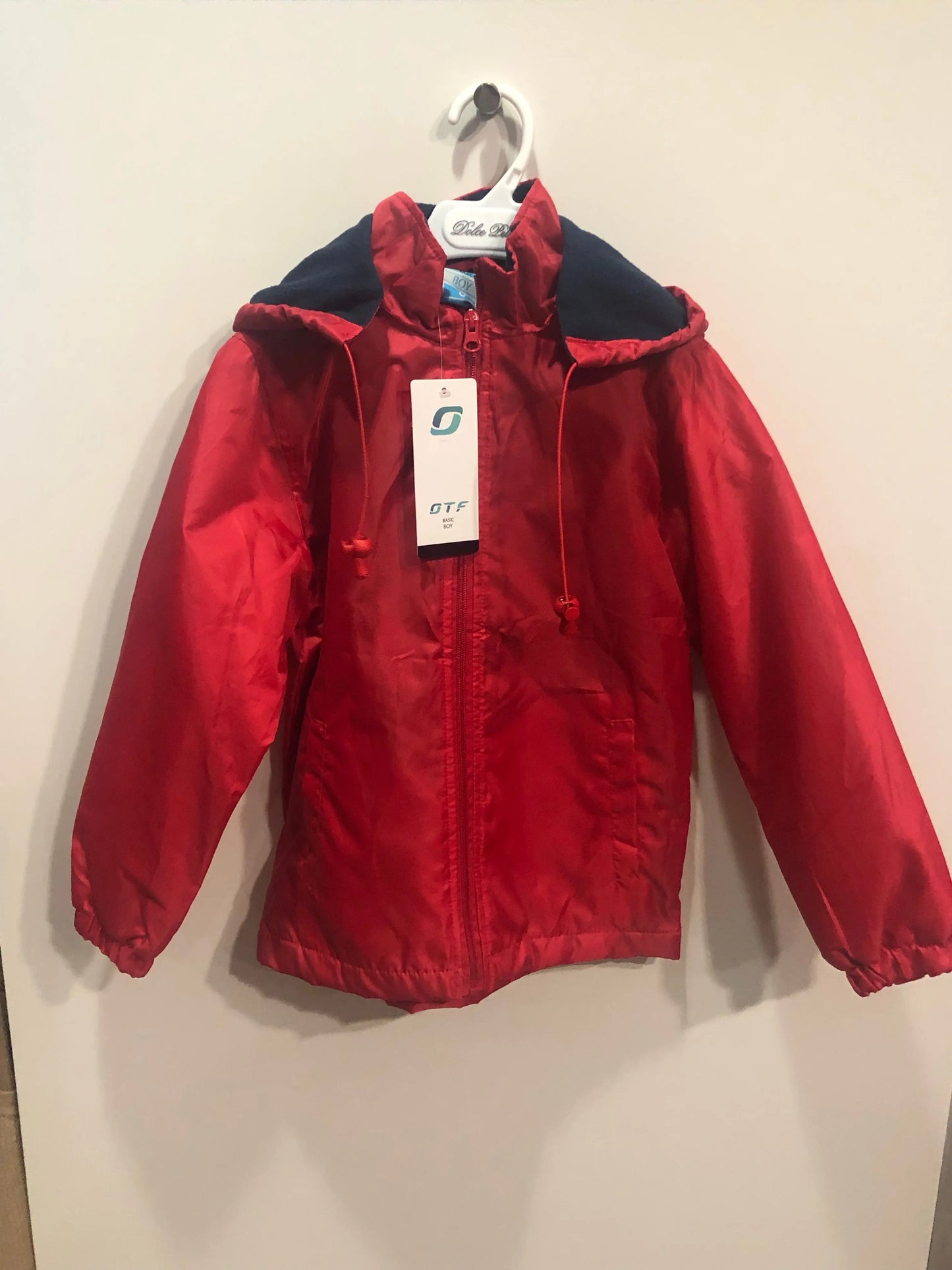 Cortaviento Rojo unisex 6 años lolimariscalmoda