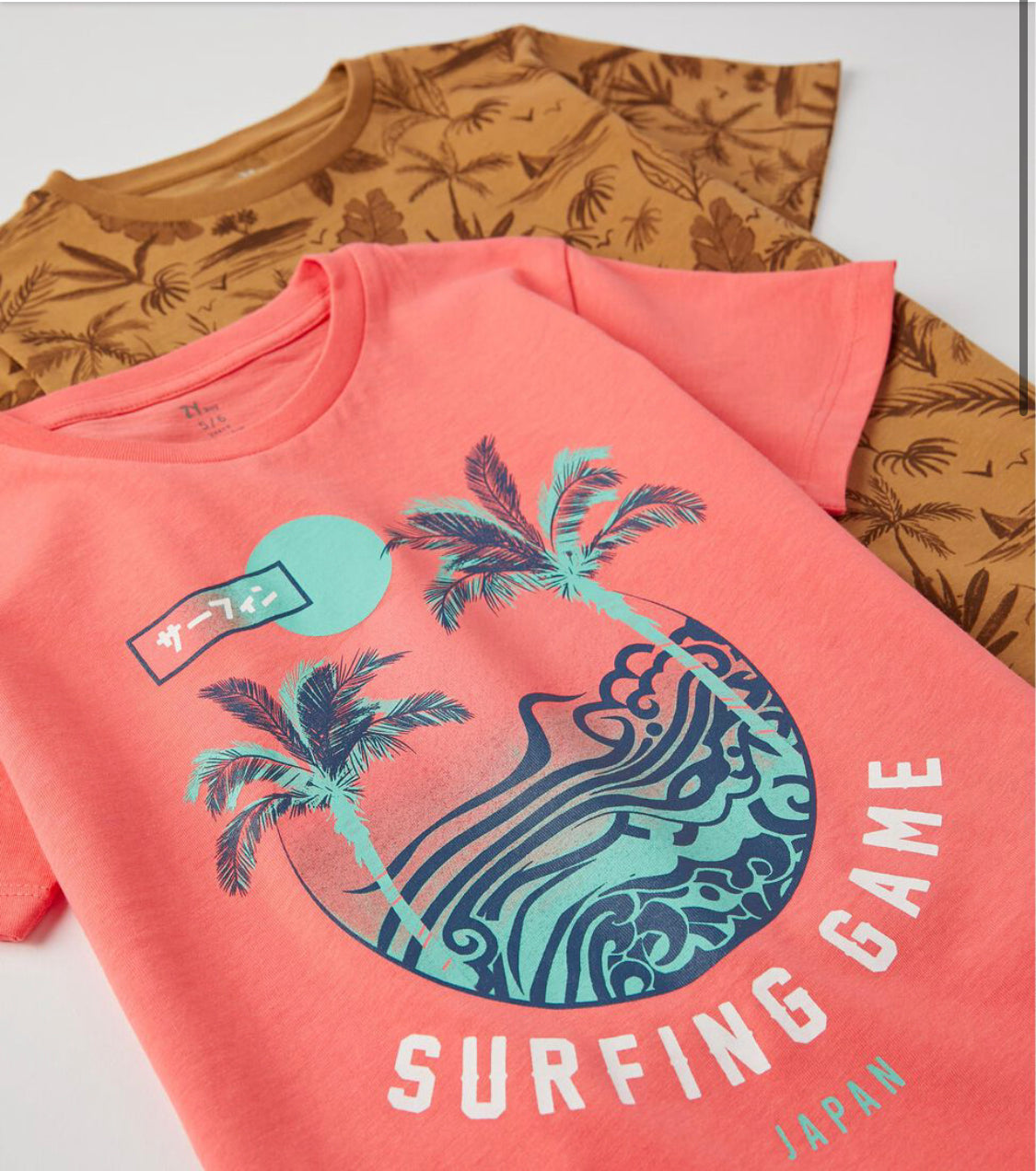 2 Camisetas Para Niño 'Surfing Game', Coral/Camel - lolimariscalmoda